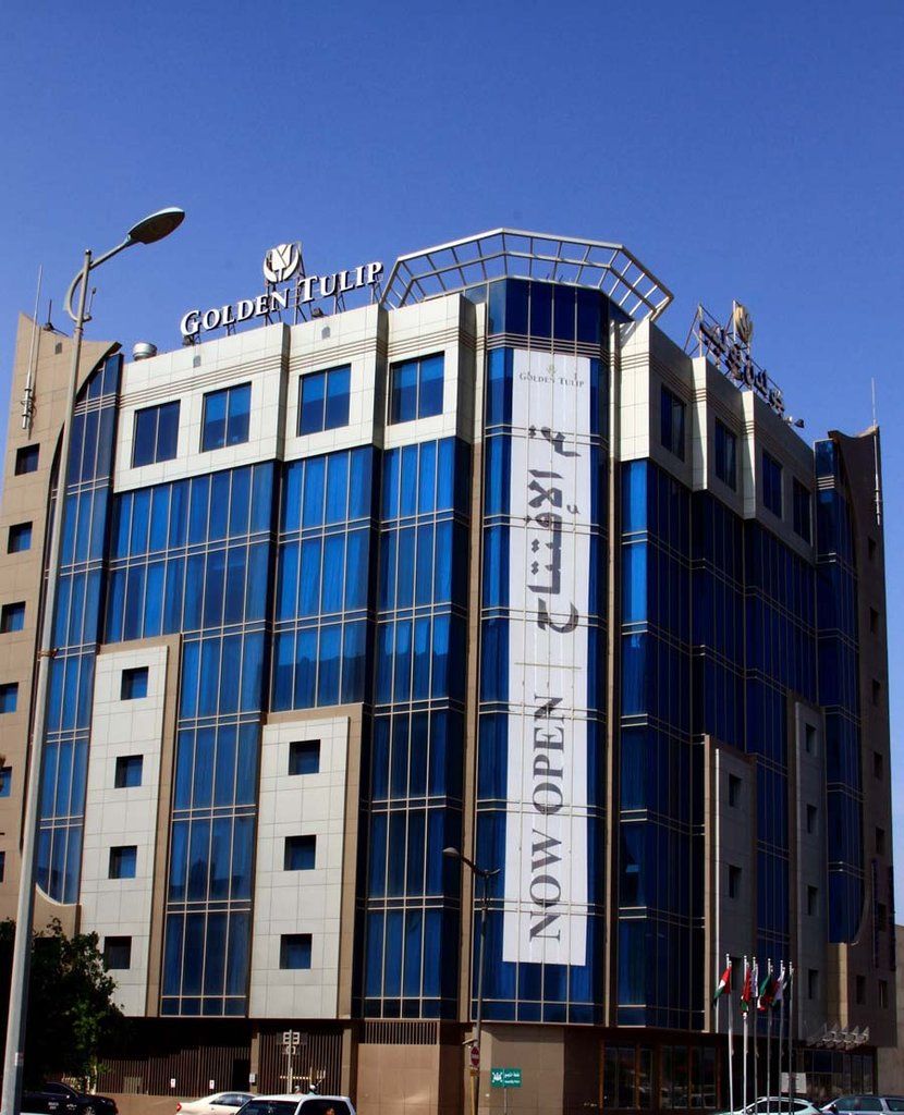 Golden Tulip - Al Jubail Hotel Bagian luar foto