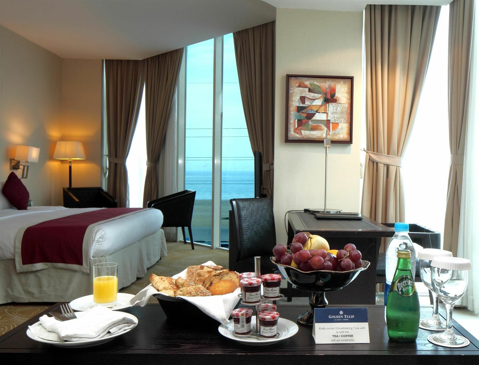 Golden Tulip - Al Jubail Hotel Bagian luar foto